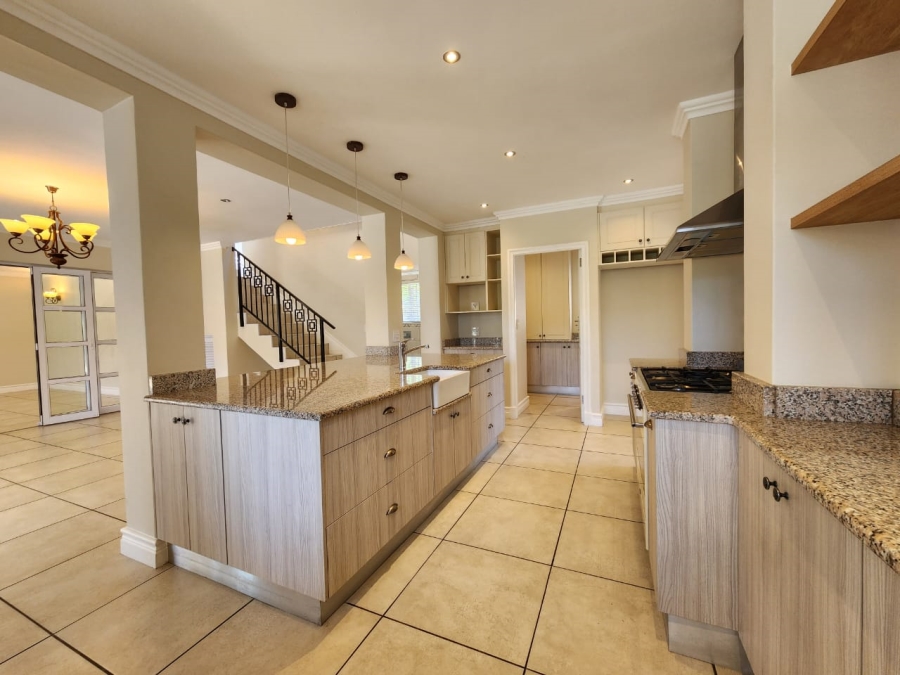 4 Bedroom Property for Sale in Sedgefield Central Western Cape